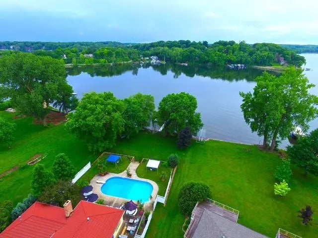 6365 Bay Ridge Road, Mound