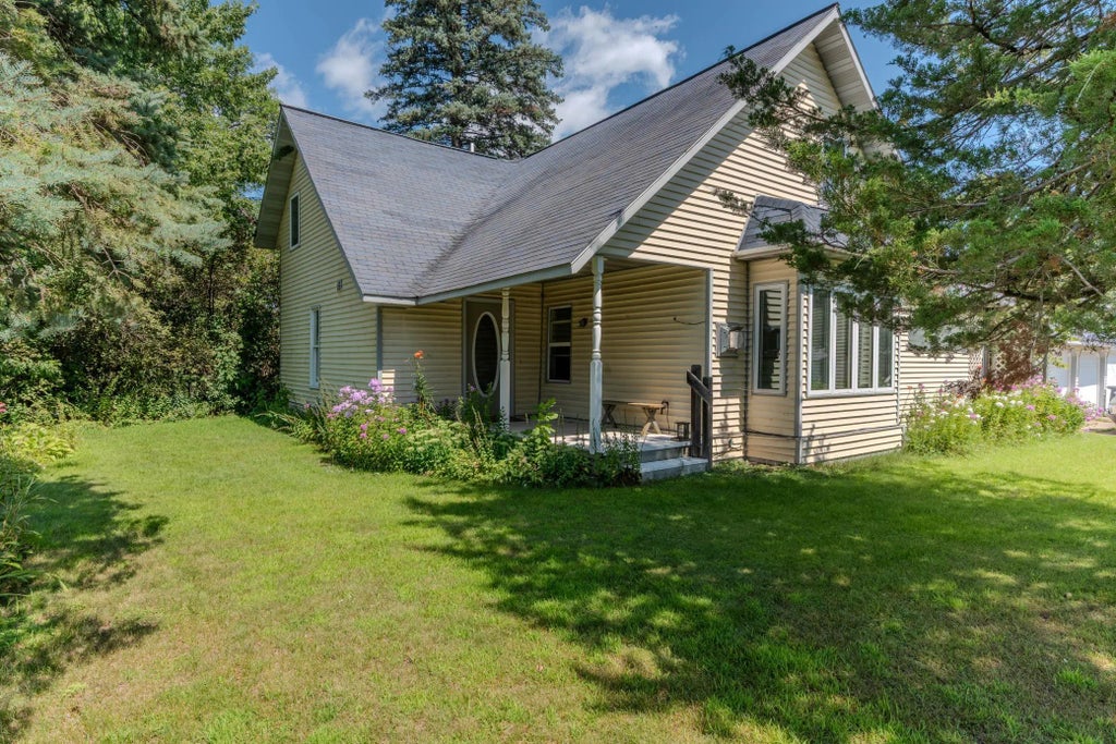 902 4th Street Ne, Little Falls