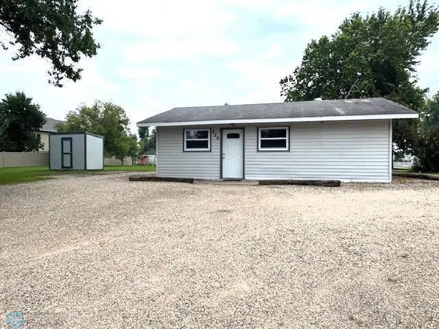 420 E Adams Avenue, Mahnomen