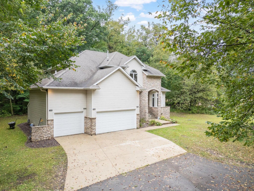 7000 Halifax Lane Nw, Rochester