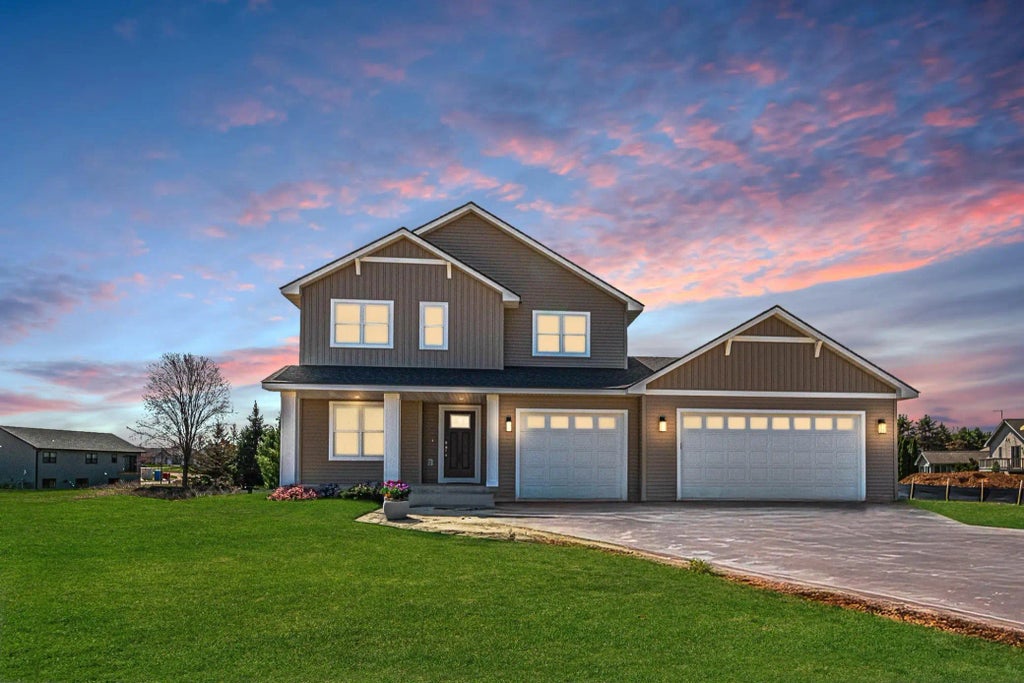 1458 Otter Way, New Richmond