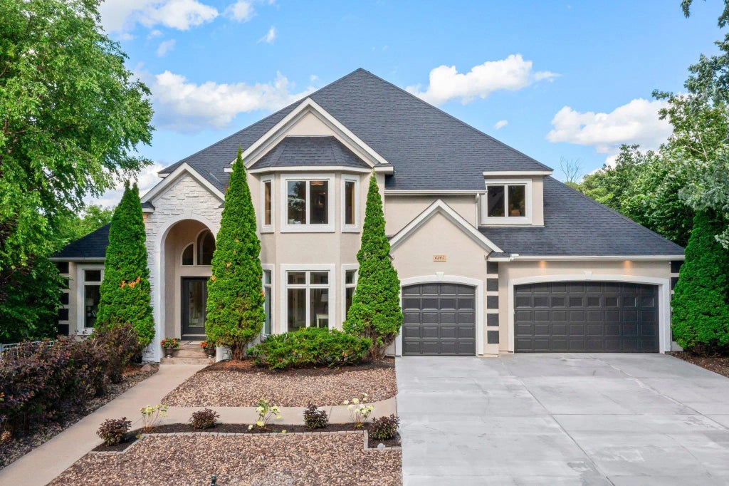 6305 Mcintyre Point, Edina