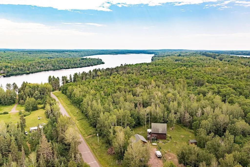 3687 Bassett Bay Beach Road, Brimson