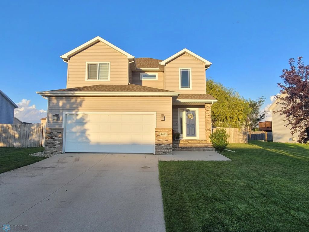 4415 Sunset Boulevard, West Fargo