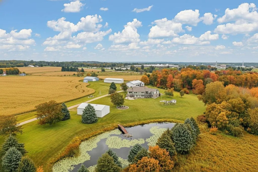 2312 Becker Trail, Faribault