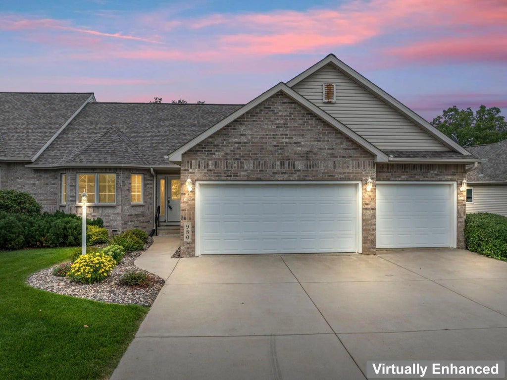 980 Aurora Circle, Red Wing