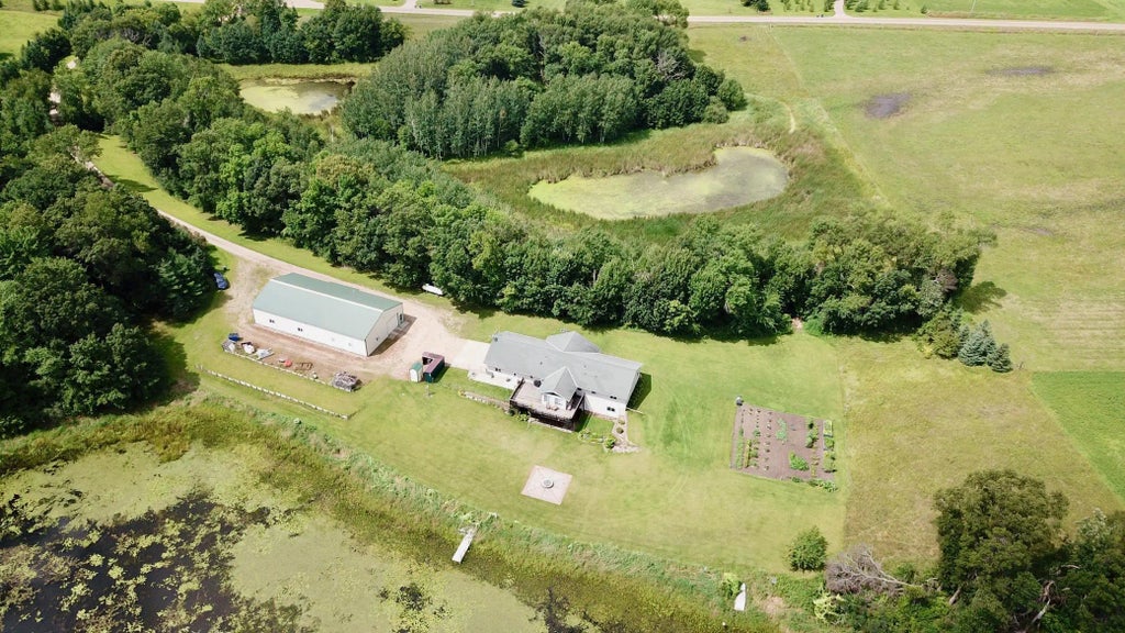 11302 251st Avenue, Birchdale Twp