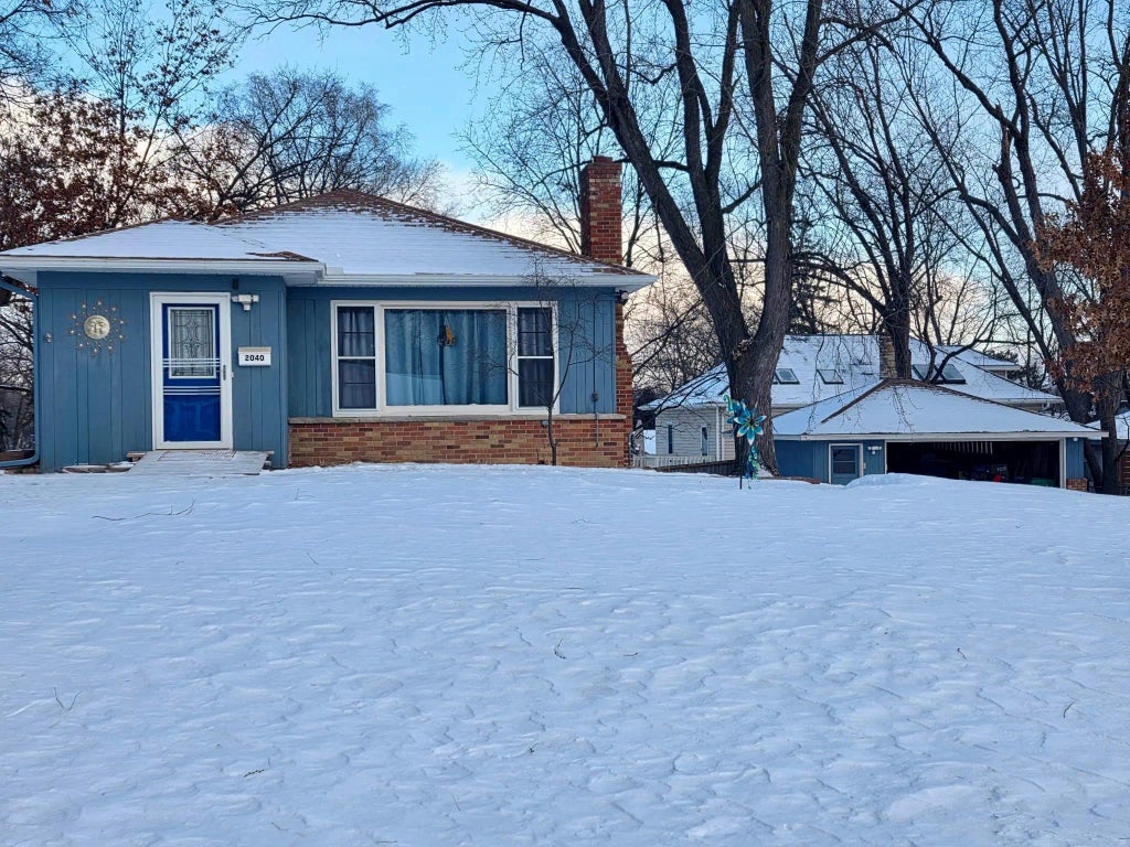 2040 Noble Avenue N, Golden Valley