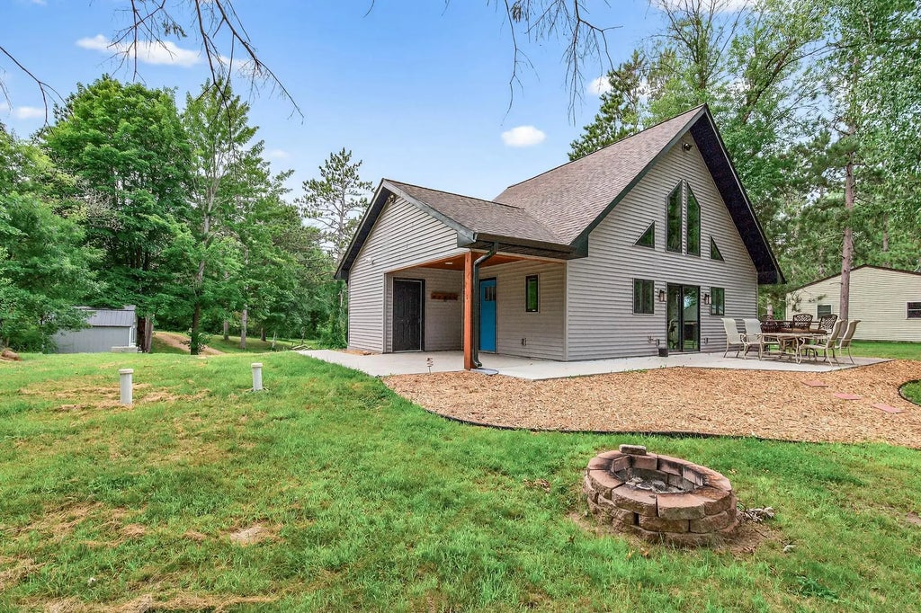 342 Paulsen Lake Court, Alden Twp