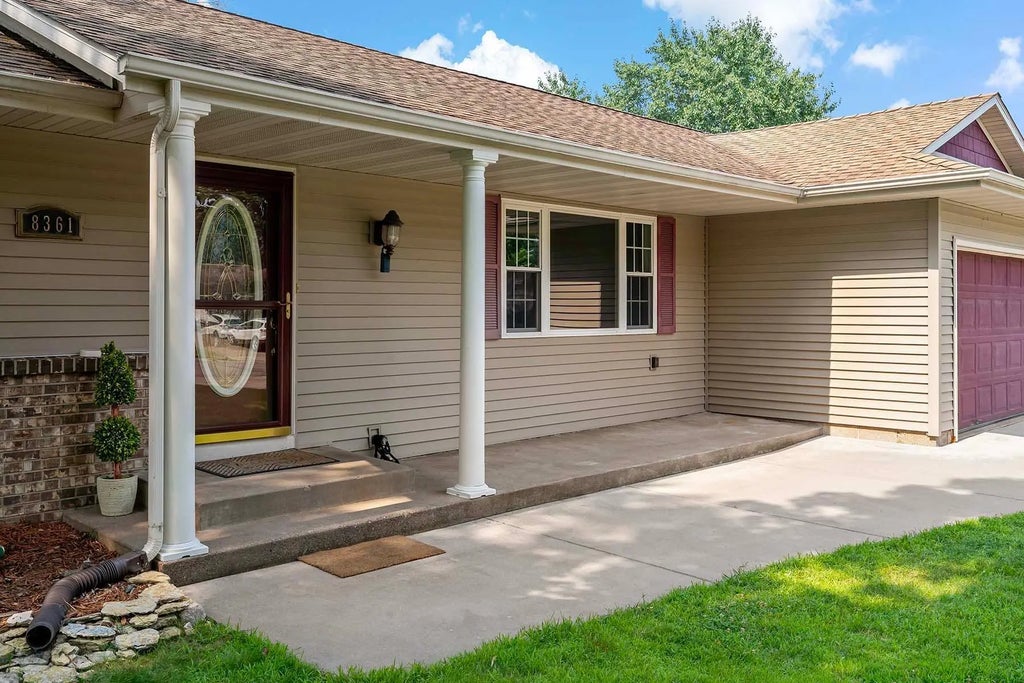 8361 77th Street Court S, Cottage Grove