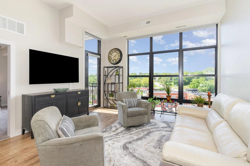 101 Saint Olaf Avenue 407, Northfield