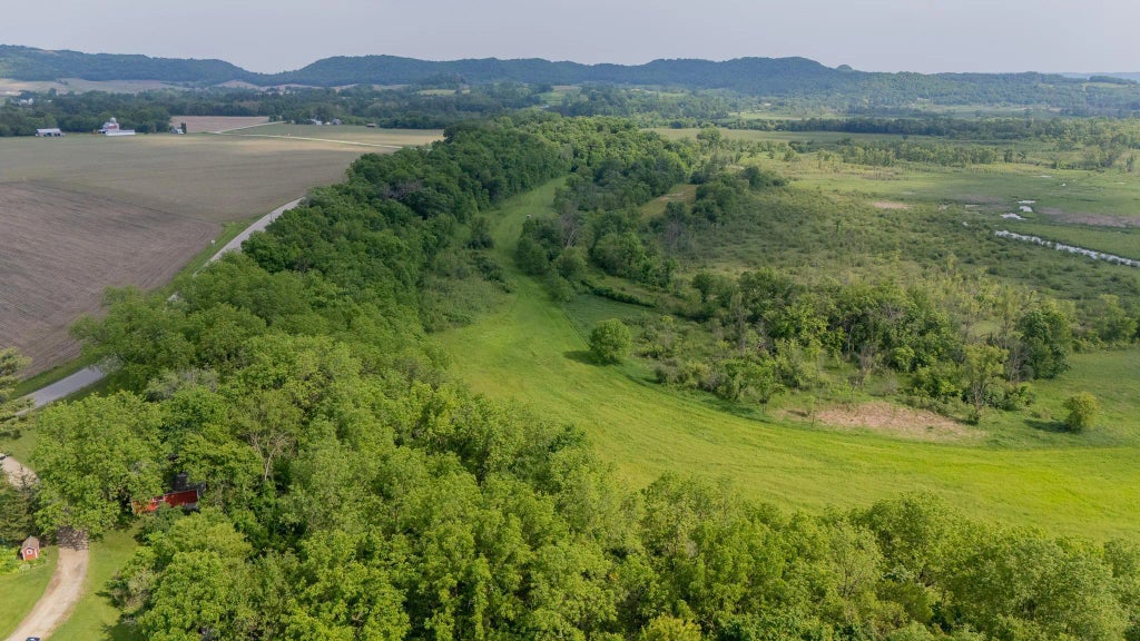 County Rd G Road, Dodge Twp