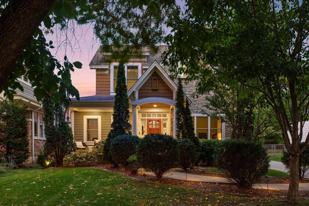 5321 Halifax Avenue S, Edina