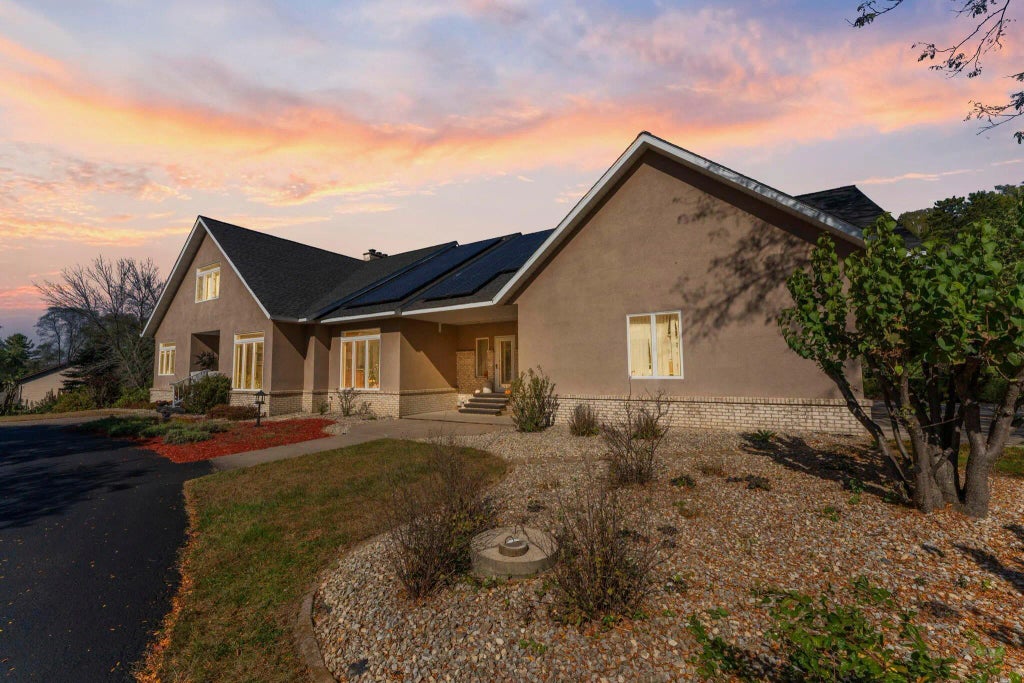 2345 S Oak Drive, Hay Creek Twp