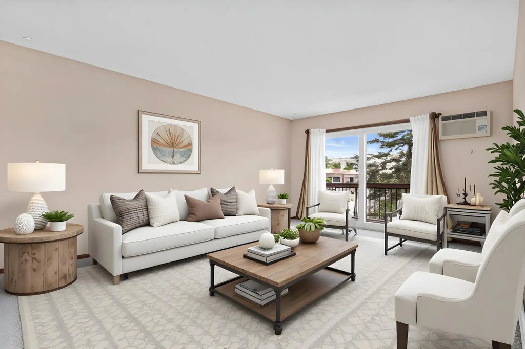 2800 Hillsboro Avenue N 204, New Hope