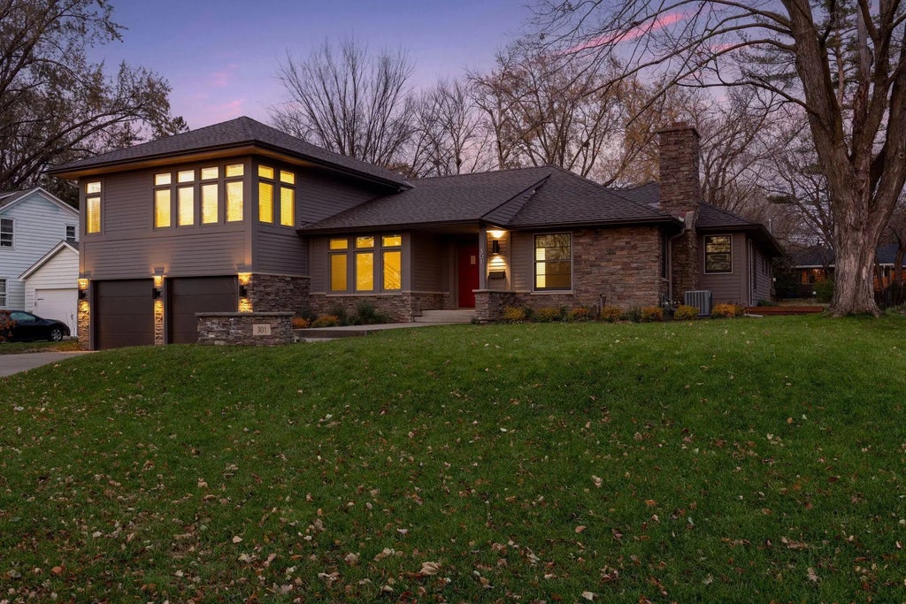 301 Turnpike Road, Golden Valley