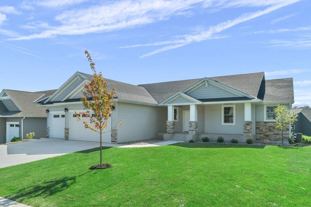 19542 York Street Nw, Elk River