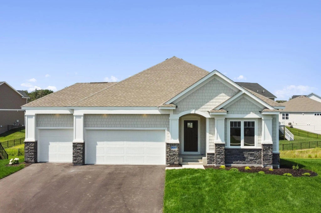 14985 Riverview Lane N, Dayton