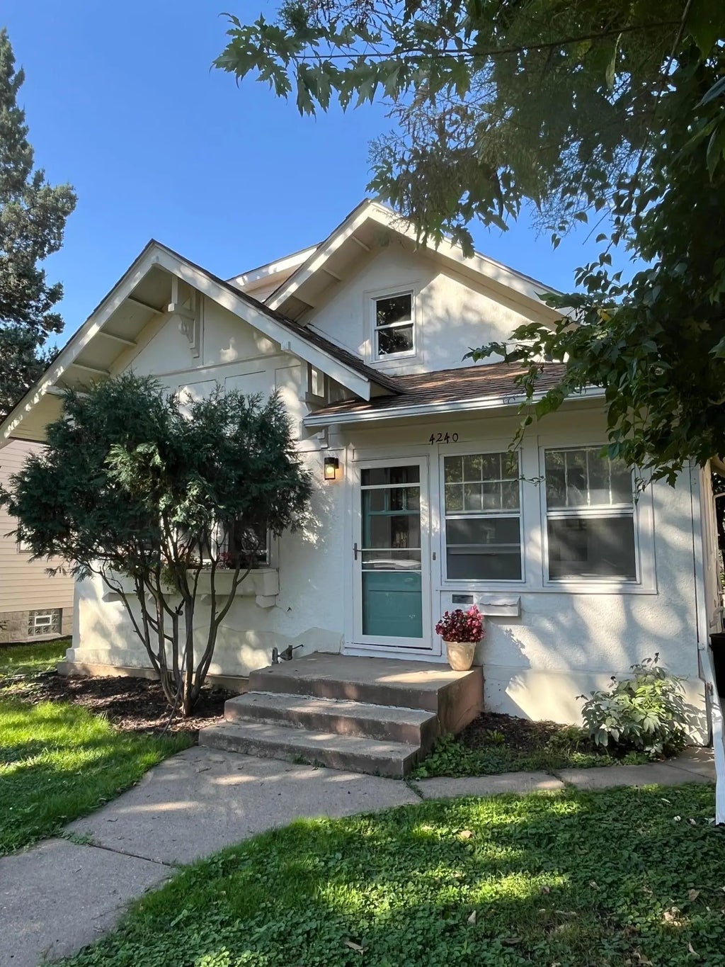 4240 Park Avenue, Minneapolis