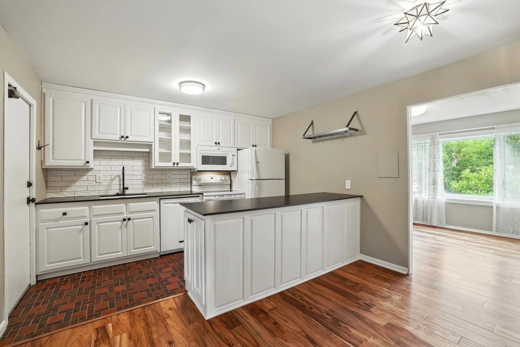 6450 York Avenue S 518, Edina