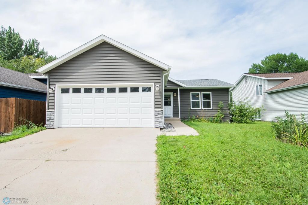 5309 18th Street S, Fargo