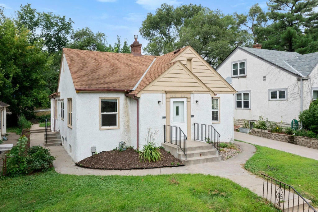 4628 4630 Cedar Avenue S, Minneapolis