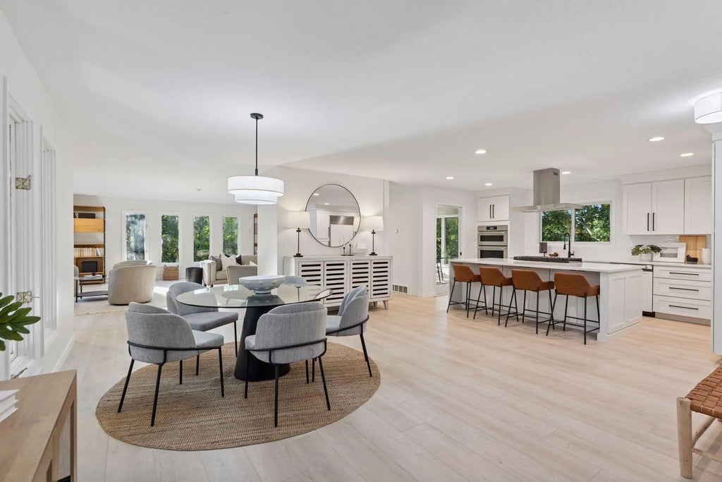 75 E Pleasant Lake Road, North Oaks