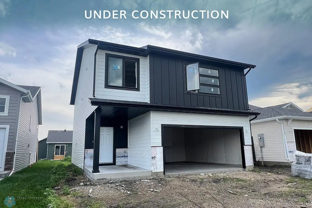 6722 Meadow View Drive S, Fargo