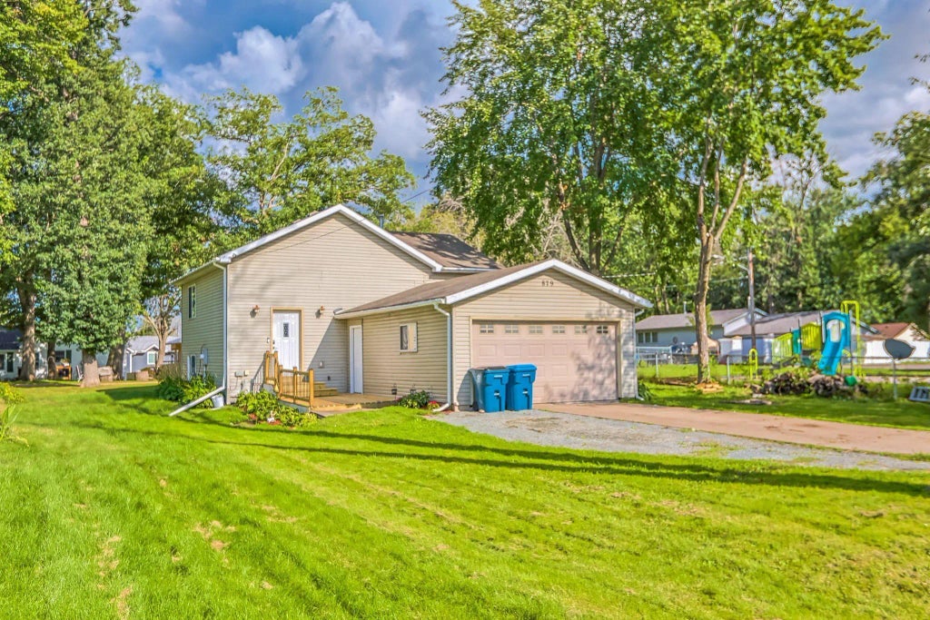 879 17th Street Se, Forest Lake