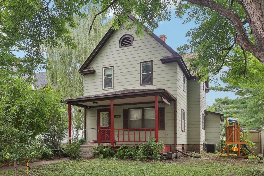 23345 Water Street, Hampton