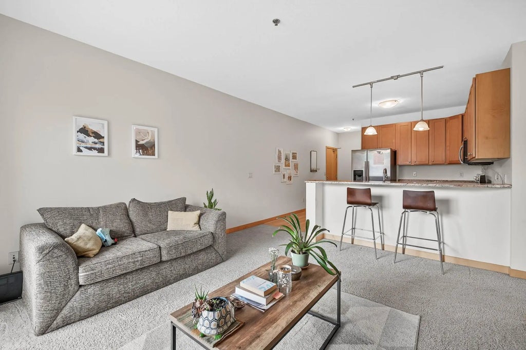 2900 University Avenue Se 302, Minneapolis