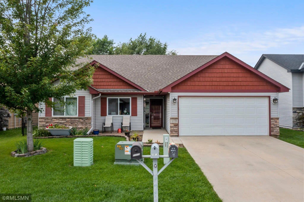 21115 Cameron Way, Farmington