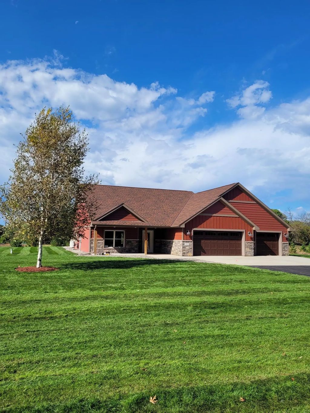 19310 University Avenue Nw, Oak Grove