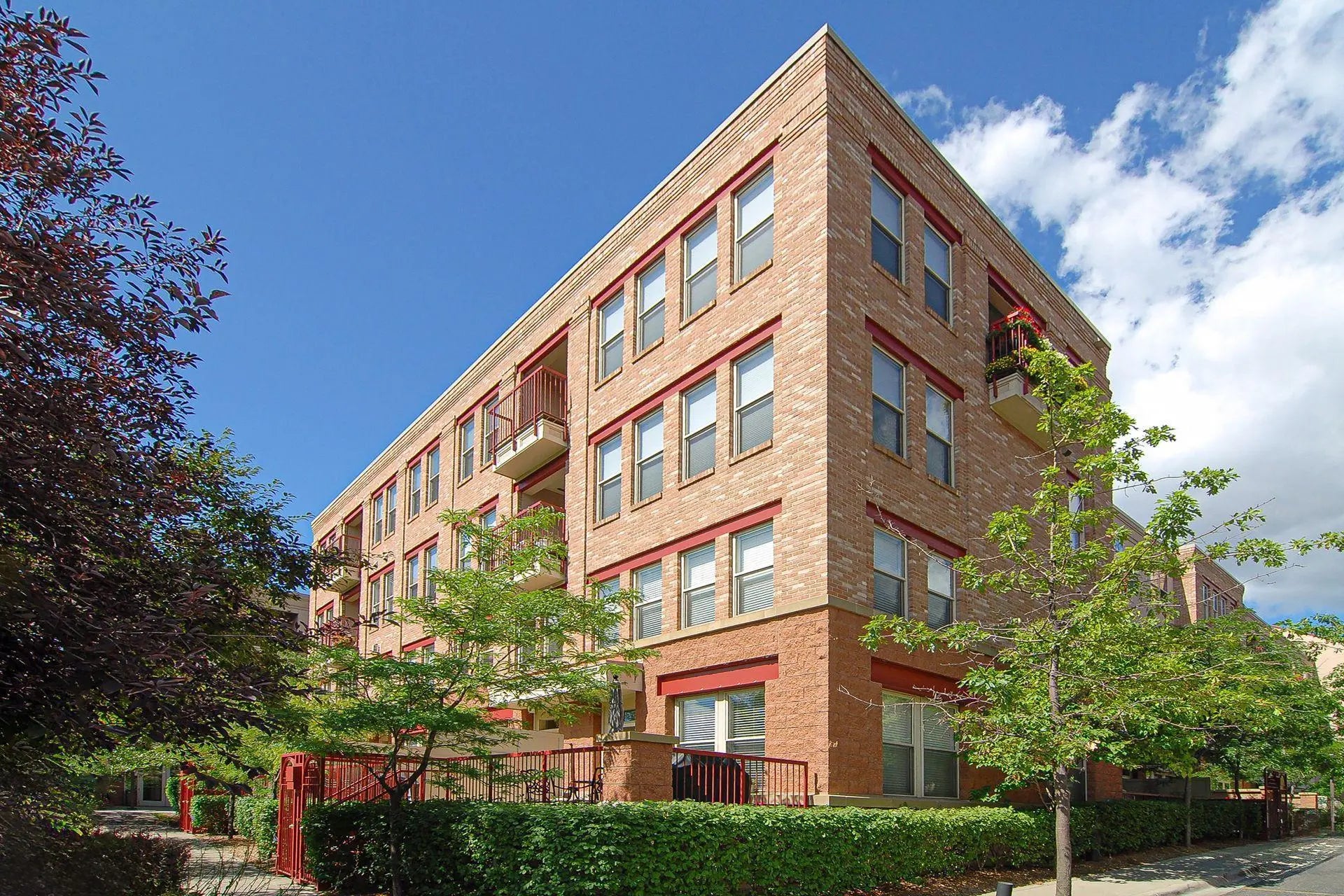 Photo of Listing #6771380