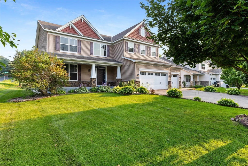 8490 Moraine Circle, Shakopee