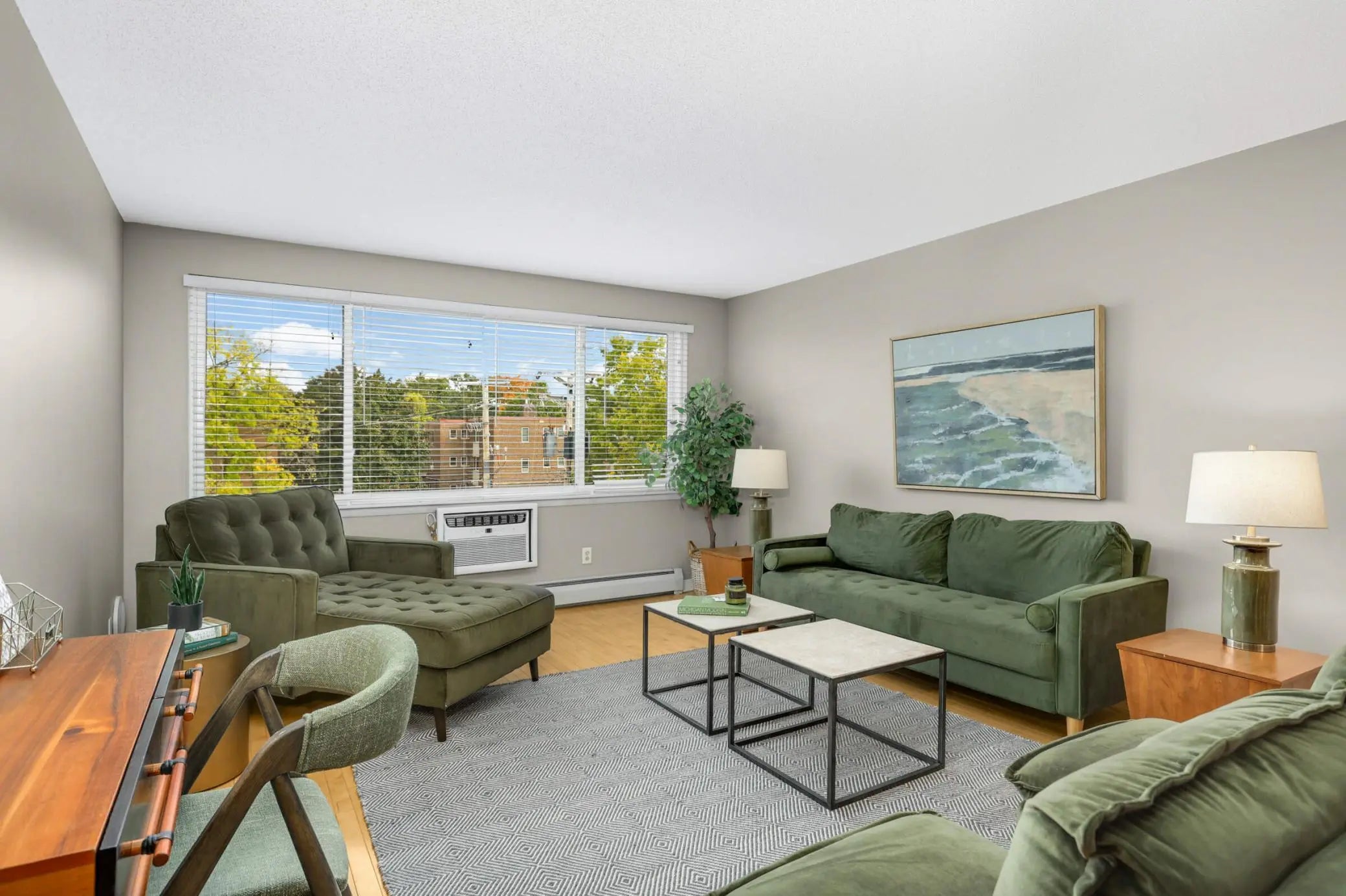 Photo of Listing #6771556