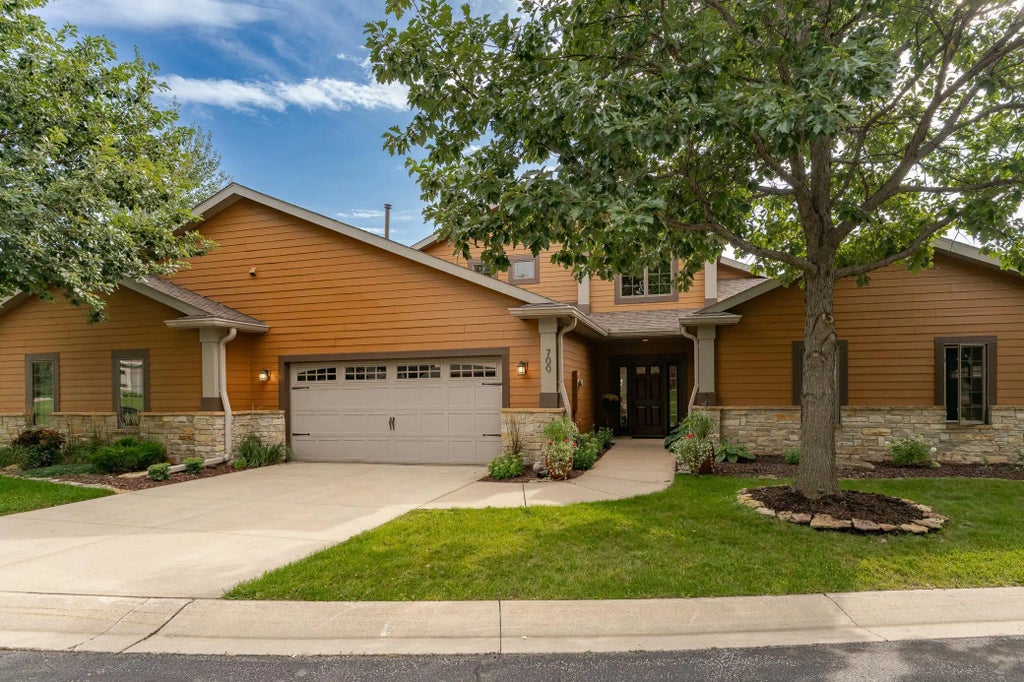 700 Panorama Circle Nw, Rochester