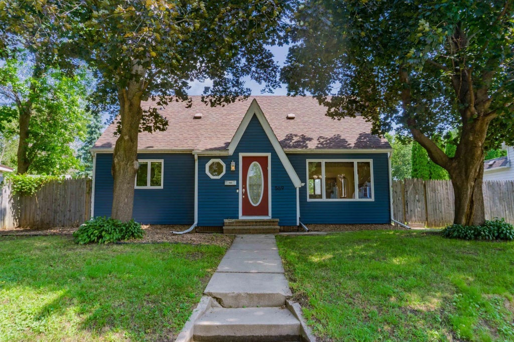 569 Glen Street Sw, Hutchinson