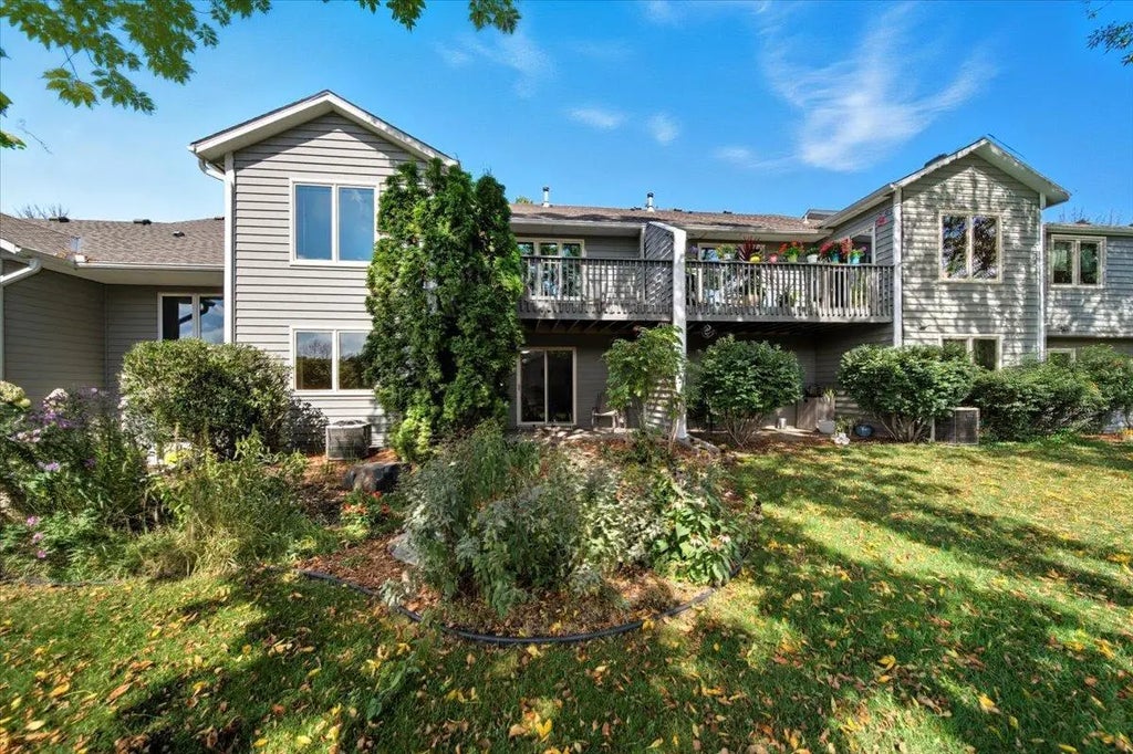 2004 Lincoln Street S, Northfield