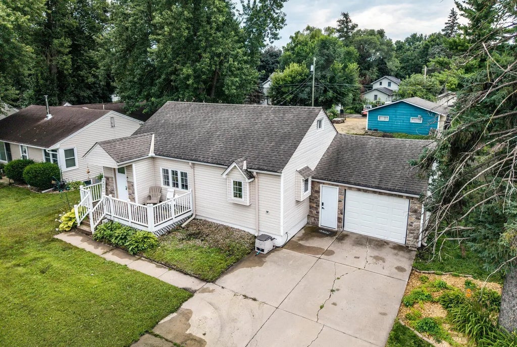 510 Elm Street, Farmington