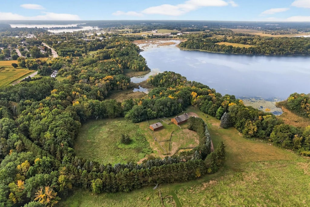 30260 Lofton Avenue, Chisago Lake Twp