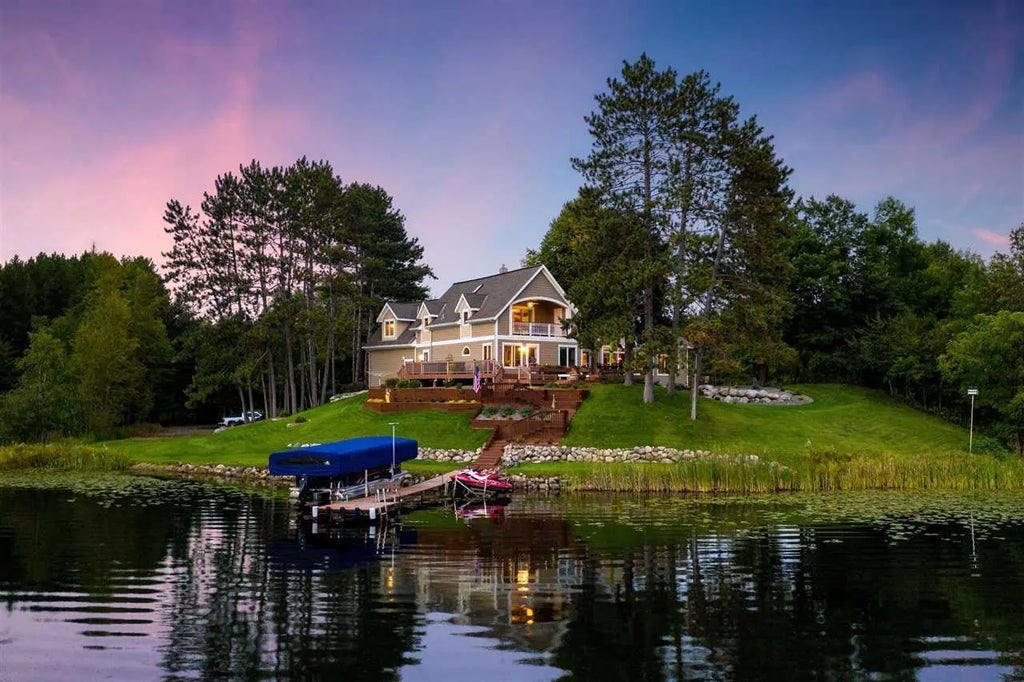 18300 672nd Ln, Jacobson