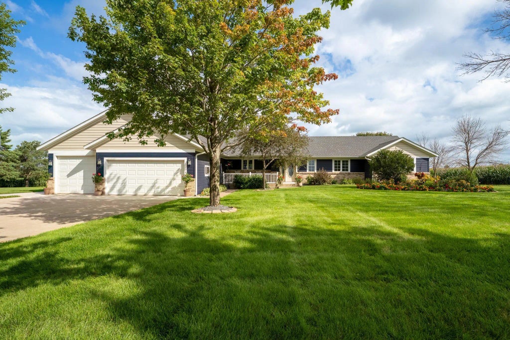 10981 270th Street, Cannon Falls