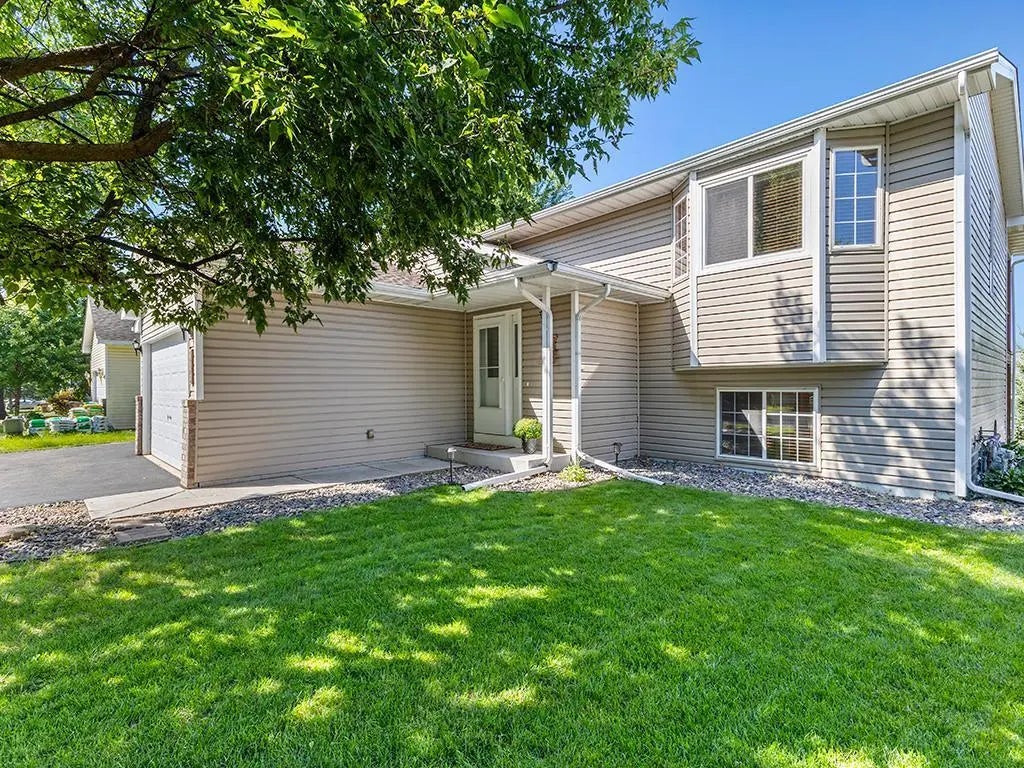 305 14th Avenue Ne, Buffalo