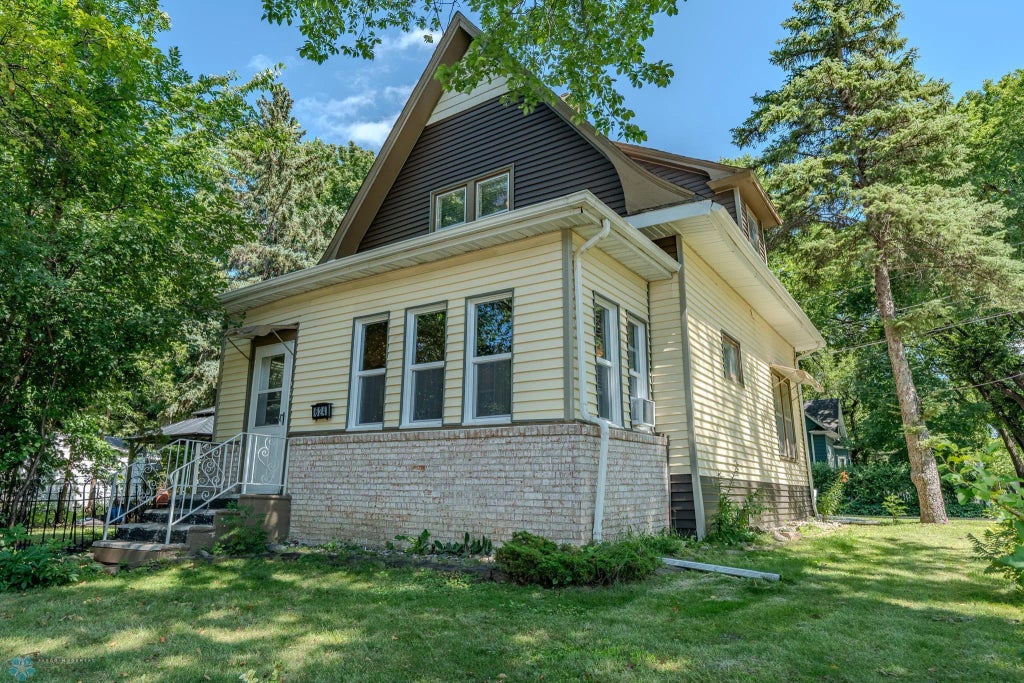 624 4th Street S, Moorhead