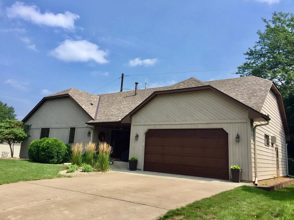 1688 Chatham Avenue, Arden Hills