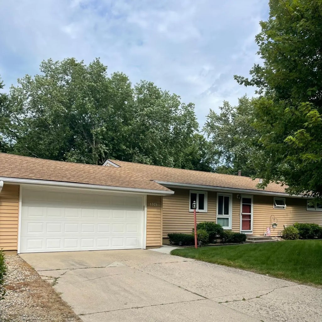 1321 Garfield Avenue, Albert Lea