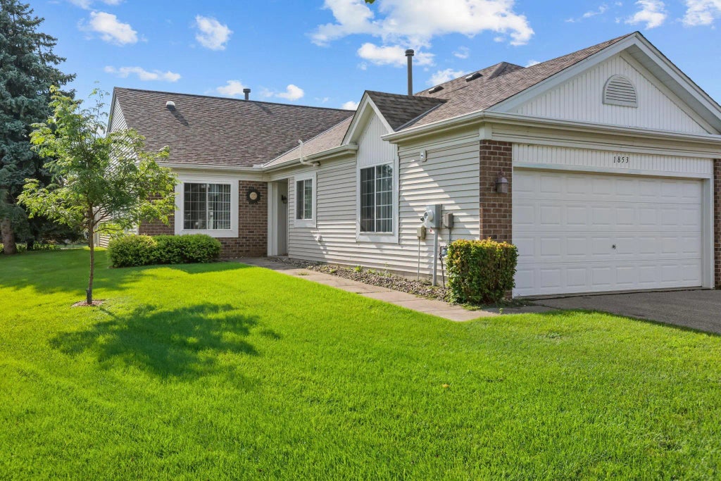 1853 Stone Meadow Boulevard, Shakopee