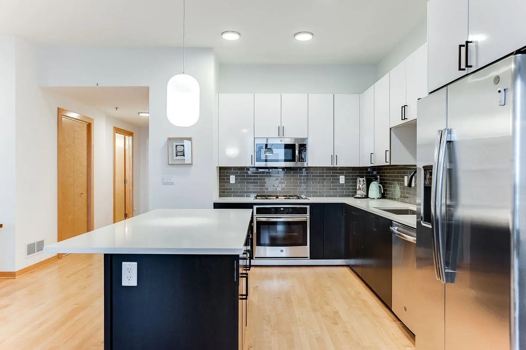 1240 S 2nd Street 831, Minneapolis