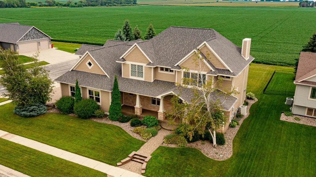 114 Prairie Stone Court Se, Stewartville